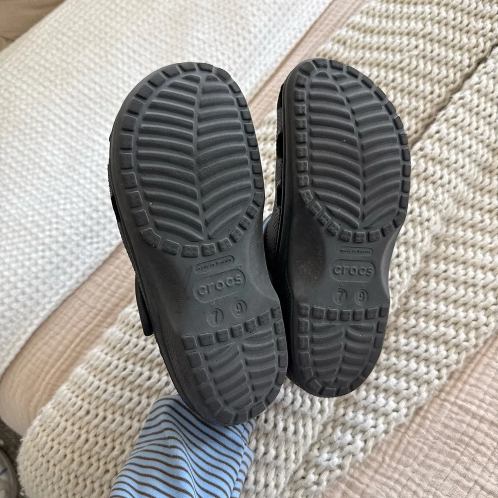 CROCS Black Clogs with Textured Soles - Picture 2 of 2